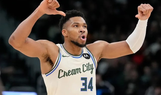 亚博体育APP-交易截止日倒计时！雄鹿面前四条路：最极端是送走字母哥彻底重建